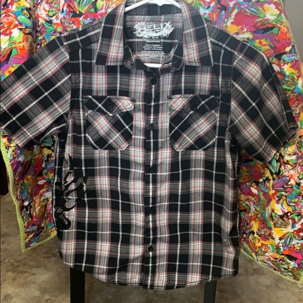 Boys Short sleeve button down size M